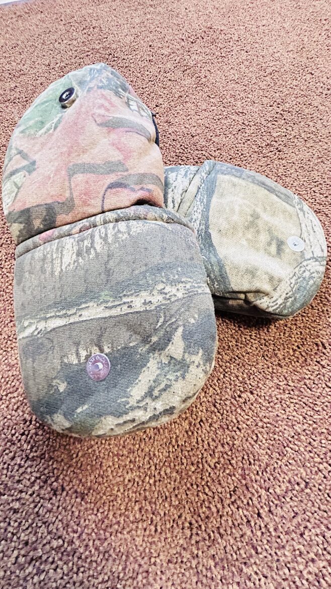 Cidmi ar atlokāmu malu un magnētu