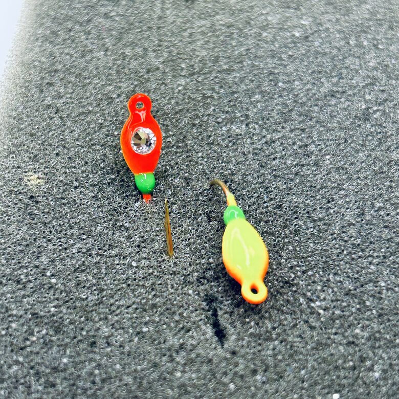 Plastmasas mormiška ar swarovsky kristālu