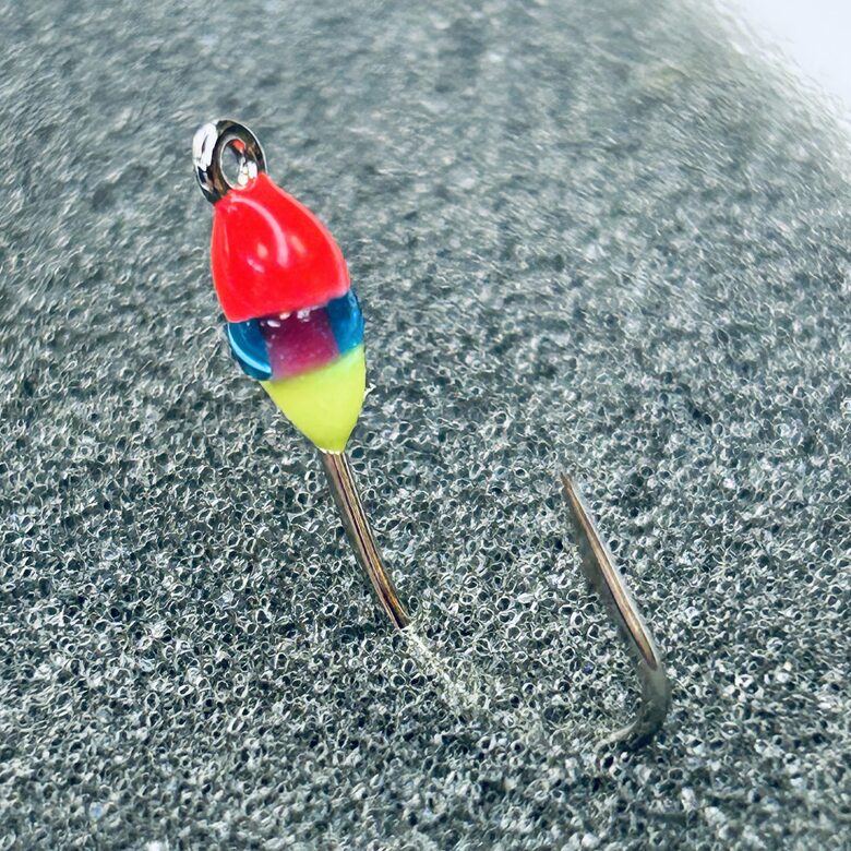 Plastmasas mormiška ar cilpiņu