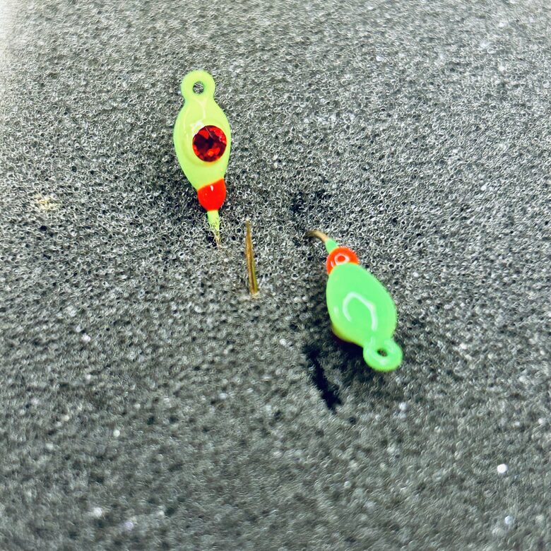 Plastmasas mormiška ar swarovsky kristālu