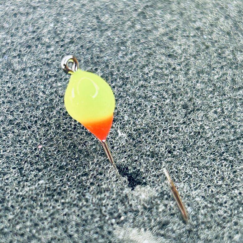 Plastmasas mormiška ar cilpiņu