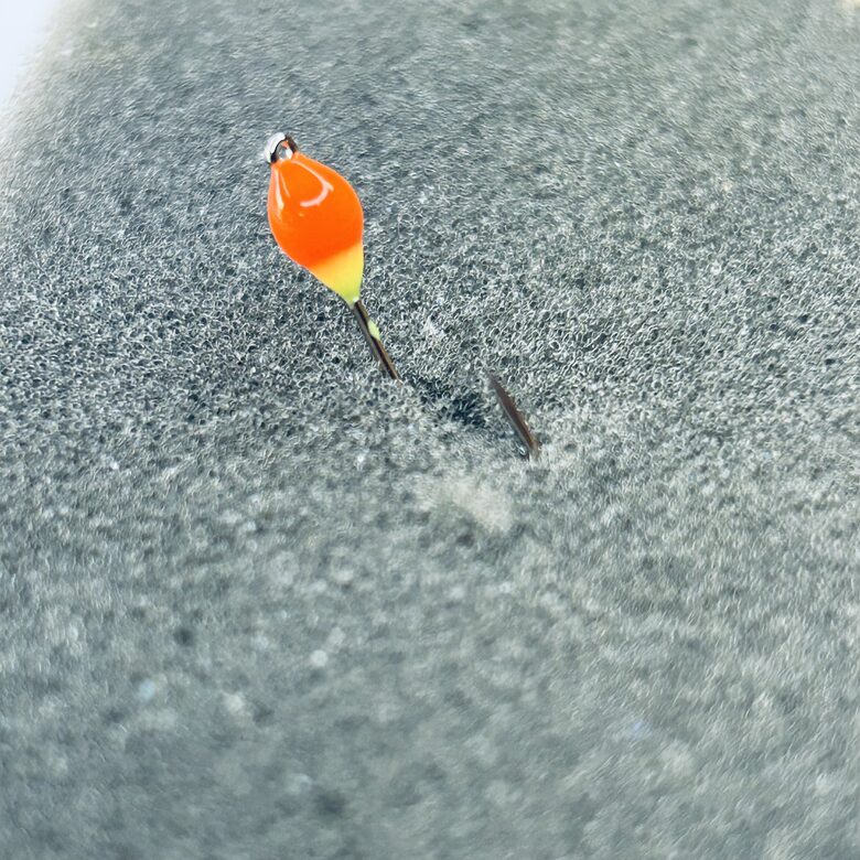 Plastmasas mormiška ar cilpiņu