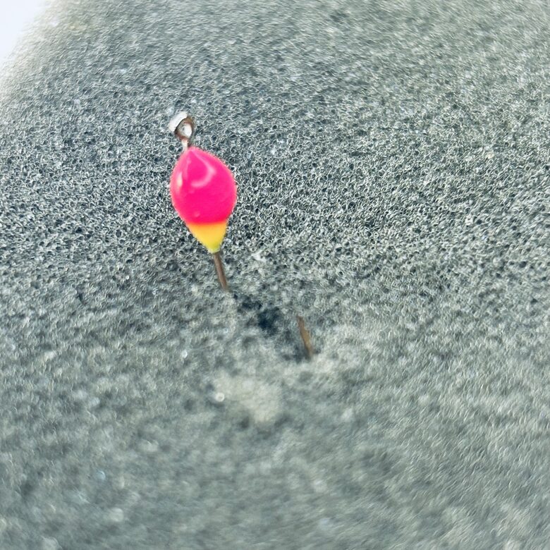 Plastmasas mormiška ar cilpiņu