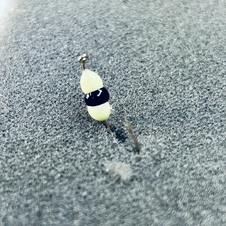 Plastmasas mormiška ar cilpiņu